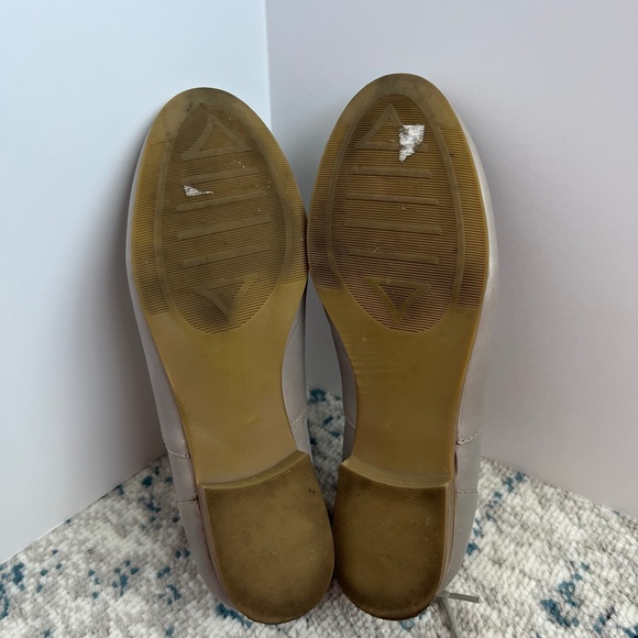 White Mountain Light Grey Leather Oxfords Size 6 - Picture 13 of 16